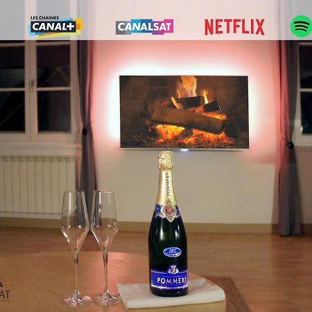 Duplex Cosy Flat - Hyper-Centre Senlis Apartment Senlis  Luaran gambar