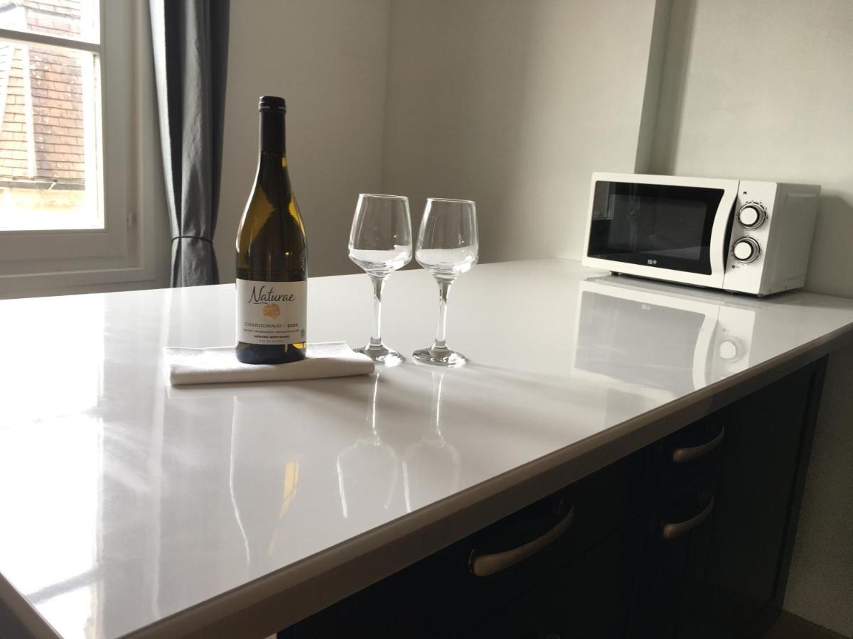 Duplex Cosy Flat - Hyper-Centre Senlis Apartment Senlis  Luaran gambar
