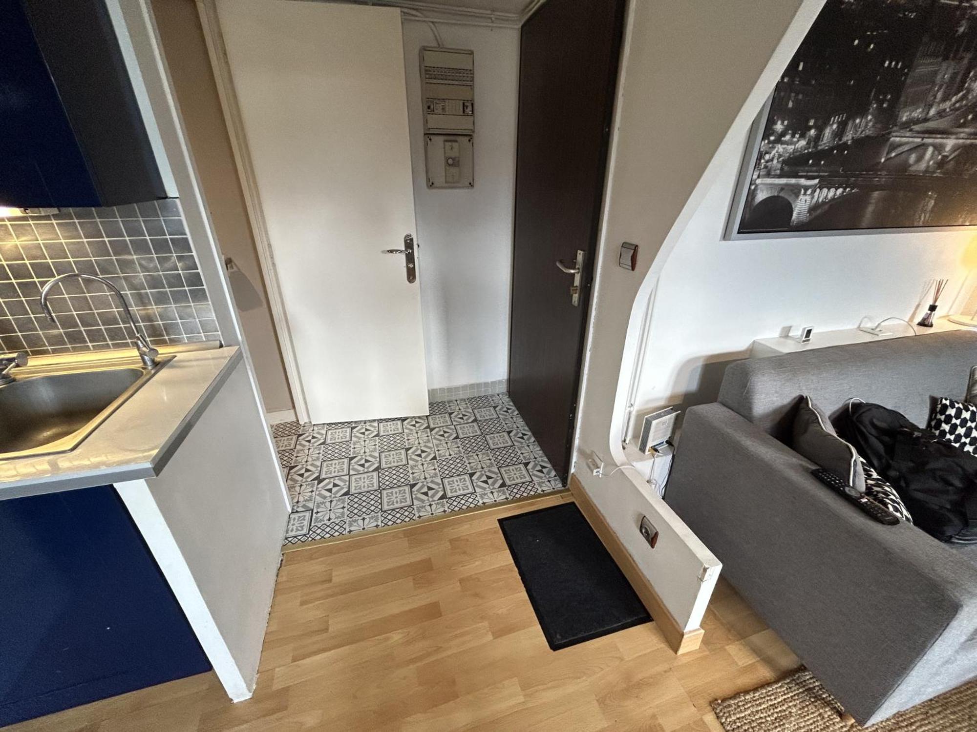 Duplex Cosy Flat - Hyper-Centre Senlis Apartment Senlis  Luaran gambar